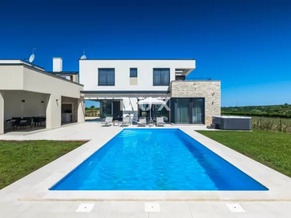 4-bedroom Villa In Brtonigla, Croatia (274 M²)