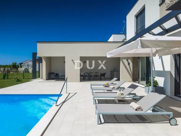 4-bedroom Villa In Brtonigla, Croatia (274 M²)