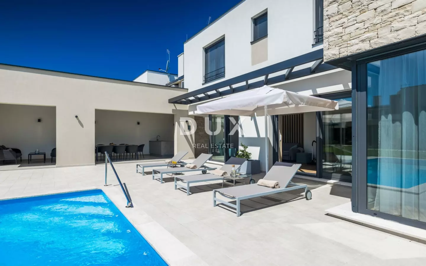 4-bedroom Villa In Brtonigla, Croatia (274 M²)