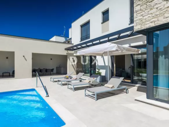 4-bedroom Villa In Brtonigla, Croatia (274 M²)