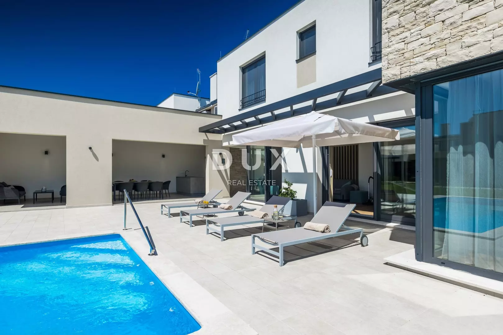 4-bedroom Villa In Brtonigla, Croatia (274 M²)