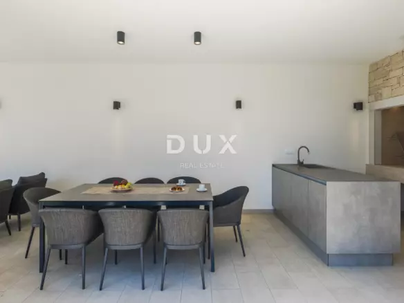 4-bedroom Villa In Brtonigla, Croatia (274 M²)