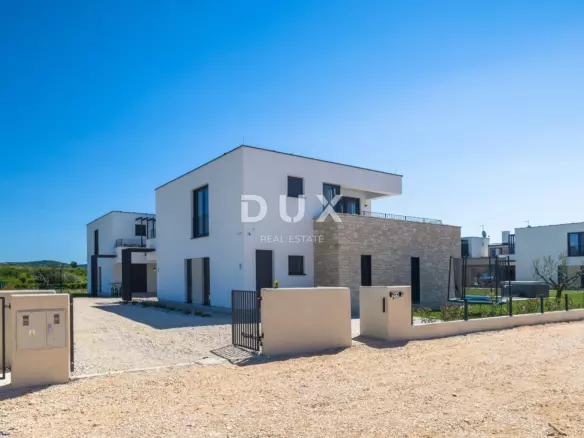 8-bedroom Villa In Brtonigla, Croatia (538 M²)