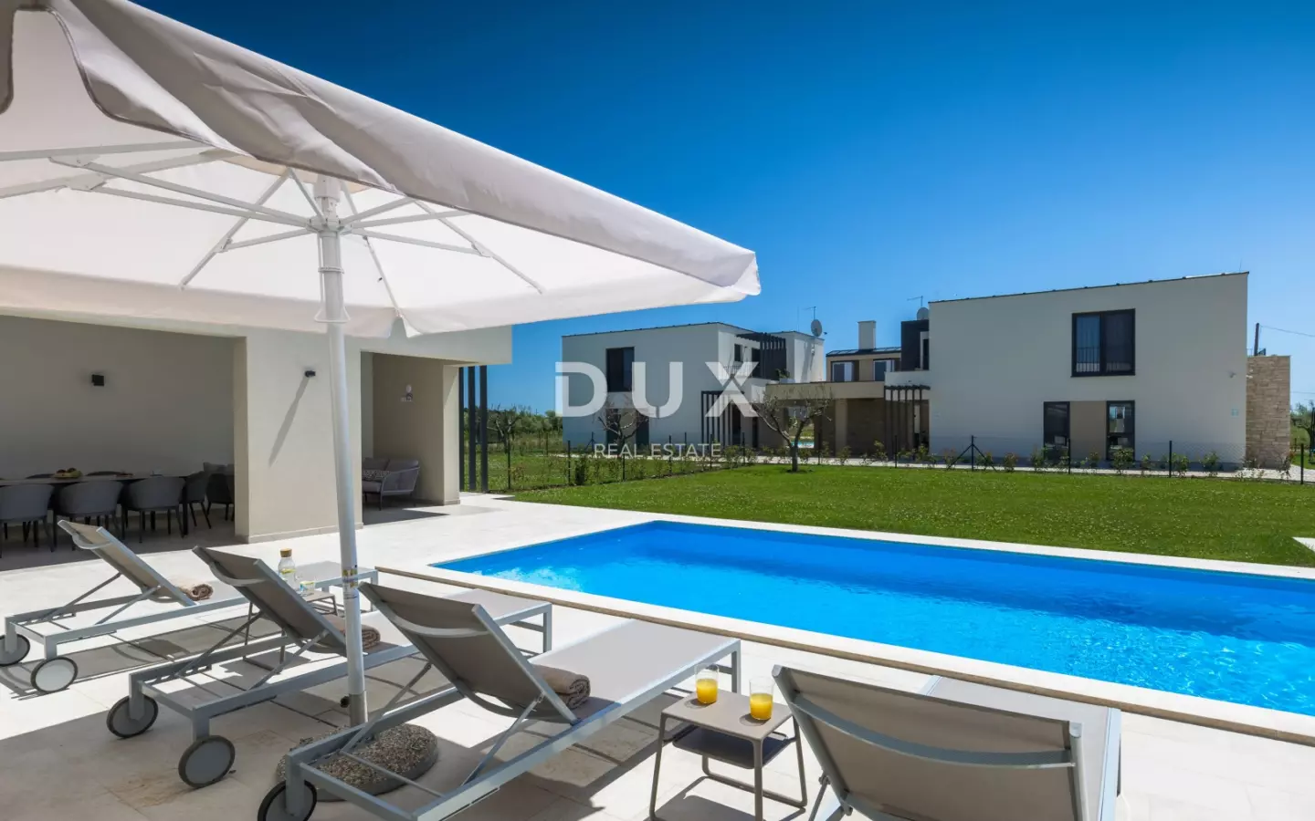 8-bedroom Villa In Brtonigla, Croatia (538 M²)
