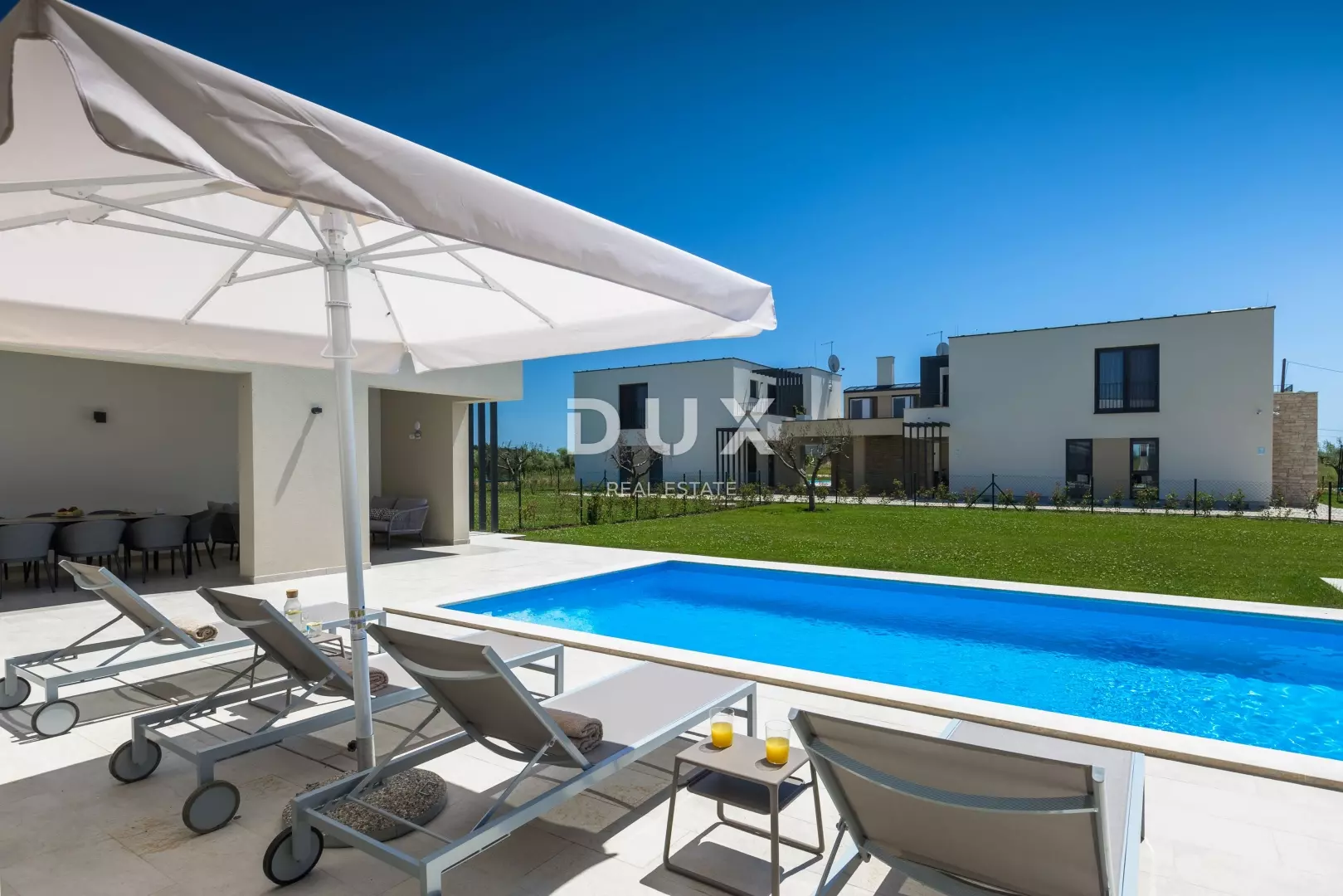 8-bedroom Villa In Brtonigla, Croatia (538 M²)