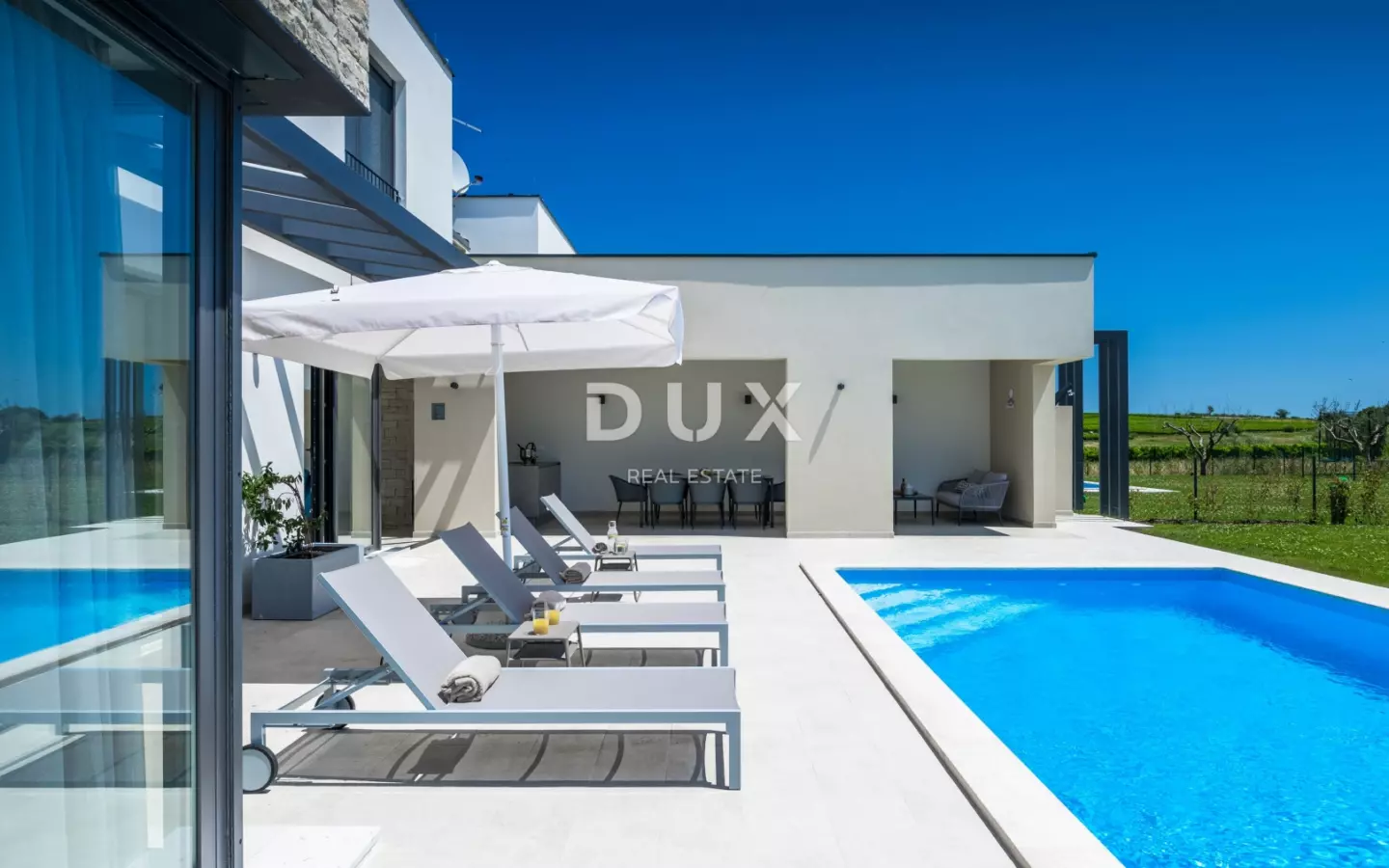 8-bedroom Villa In Brtonigla, Croatia (538 M²)