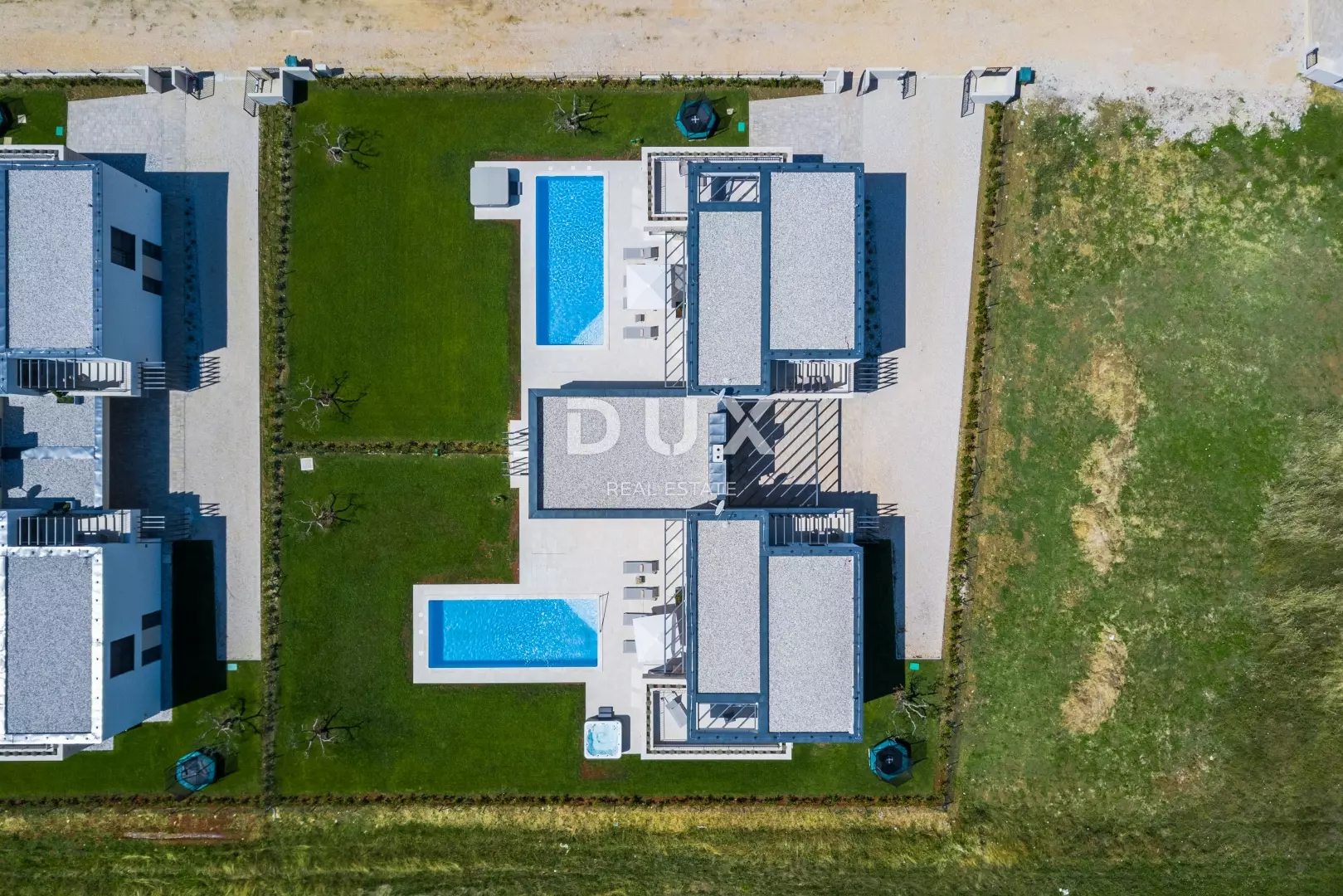 8-bedroom Villa In Brtonigla, Croatia (538 M²)