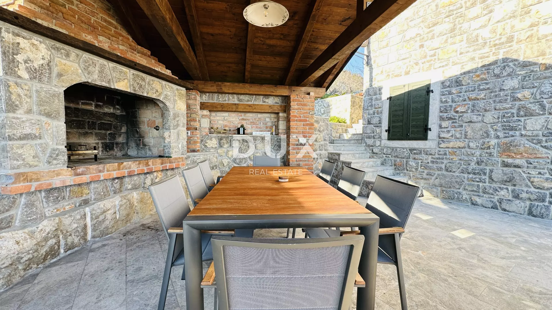1769075643_image00001-f77794 3-bedroom Villa In Poljane, Croatia (250 M²)