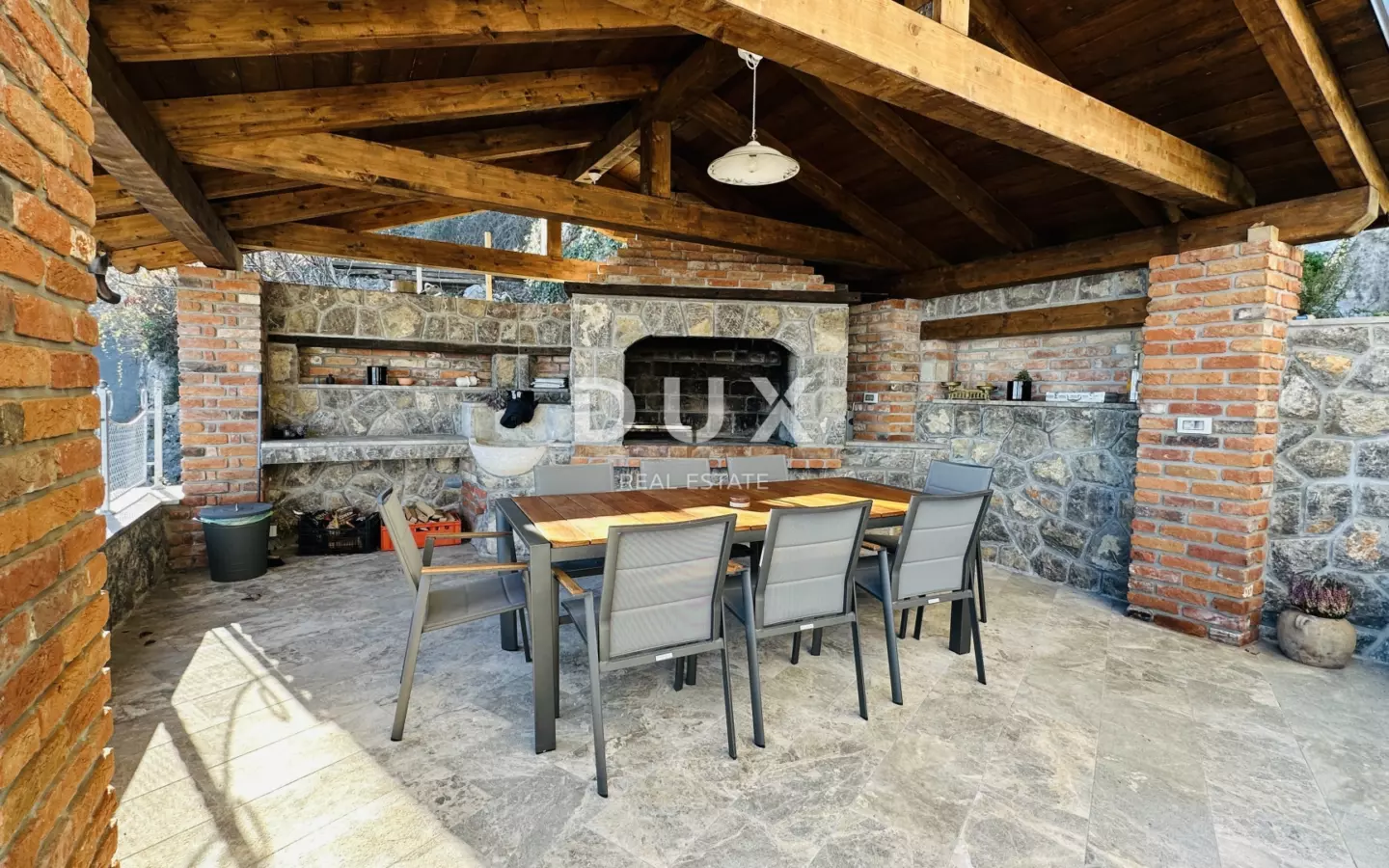 3-bedroom Villa In Poljane, Croatia (250 M²)