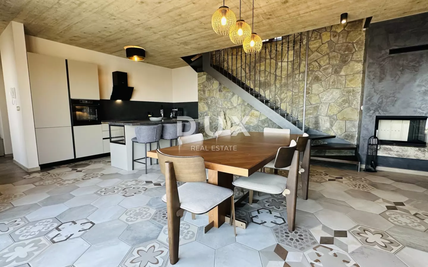 3-bedroom Villa In Poljane, Croatia (250 M²)