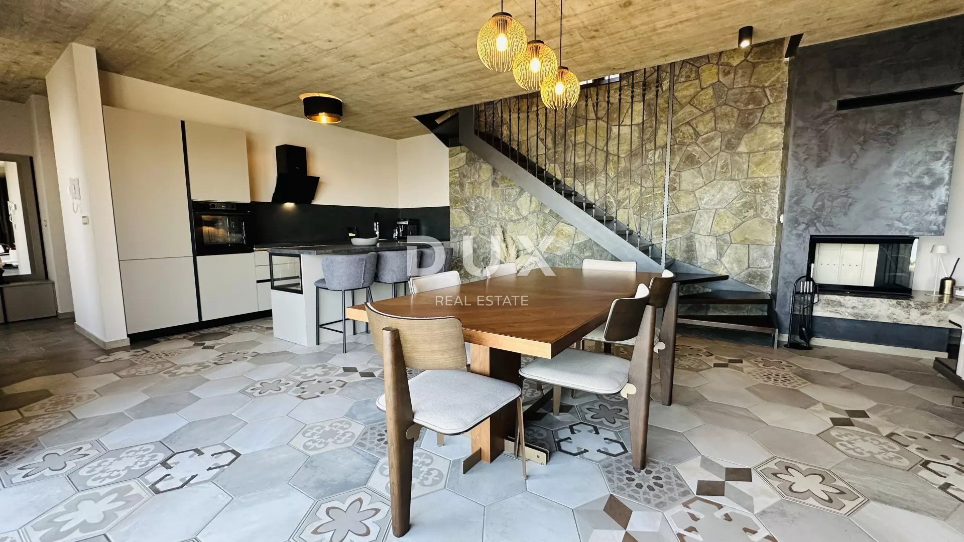 1769075910_image00056-f9614c 3-bedroom Villa In Poljane, Croatia (250 M²)