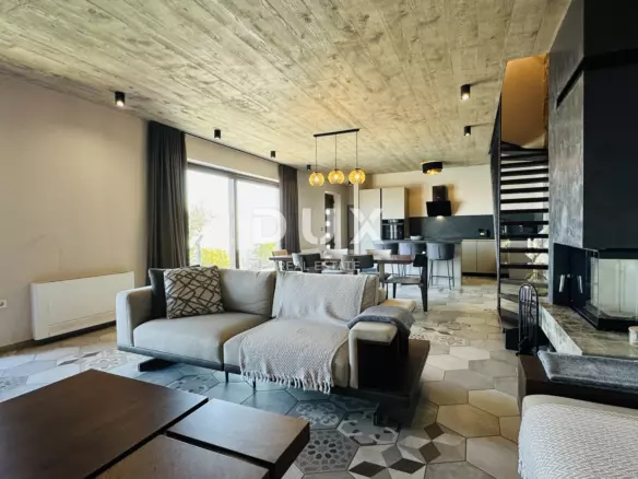 3-bedroom Villa In Poljane, Croatia (250 M²)
