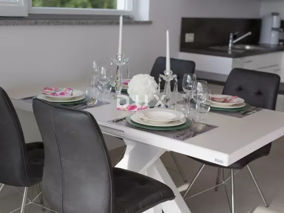 2-bedroom Apartment In Linardići, Croatia (85 M²)