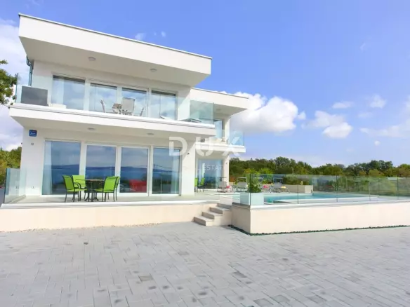 2-bedroom Apartment In Linardići, Croatia (85 M²)