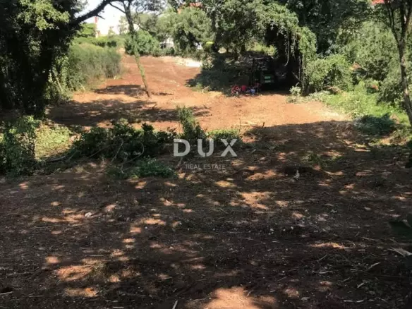 Land In Pinezići, Croatia (1.137 M²)
