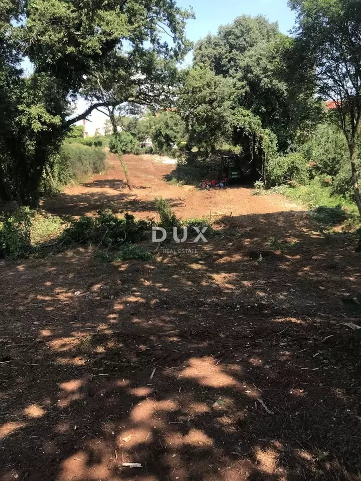 Land In Pinezići, Croatia (1.137 M²)