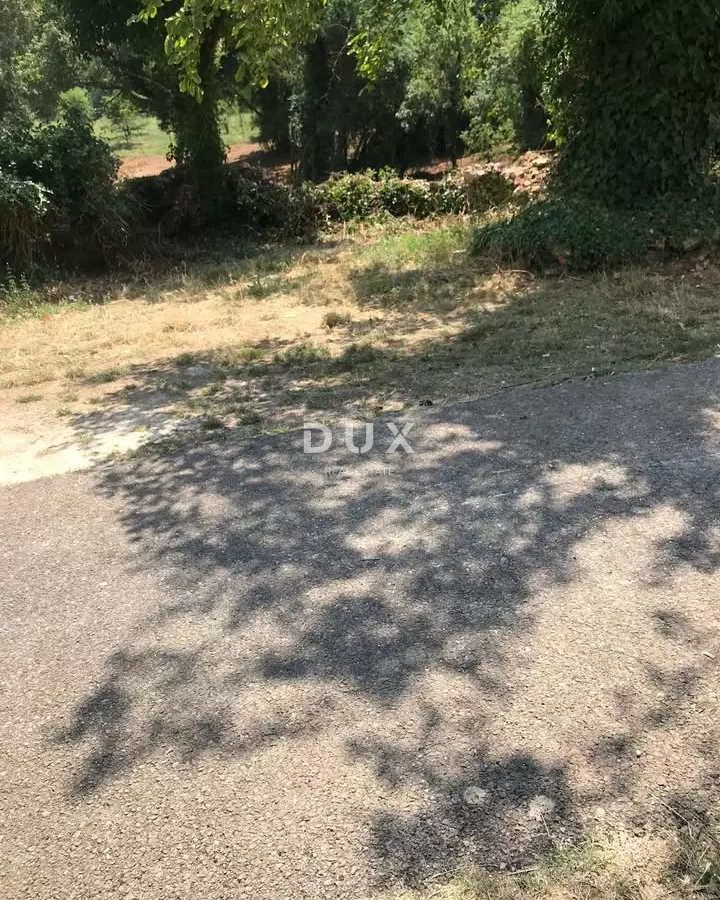 Land In Pinezići, Croatia (1.137 M²)