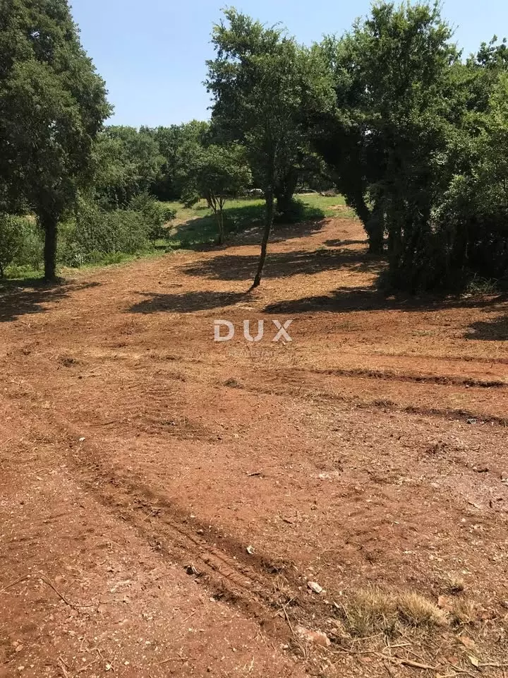 Land In Pinezići, Croatia (1.137 M²)