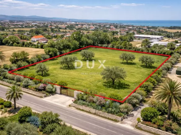 Land In Premantura, Croatia (1.190 M²)