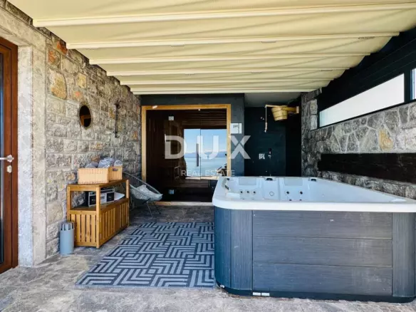 3-bedroom Villa In Poljane, Croatia (250 M²)