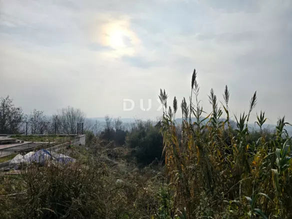 Land In Buje, Croatia (719 M²)