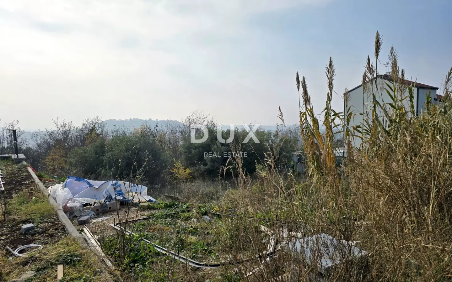 Land In Buje, Croatia (719 M²)