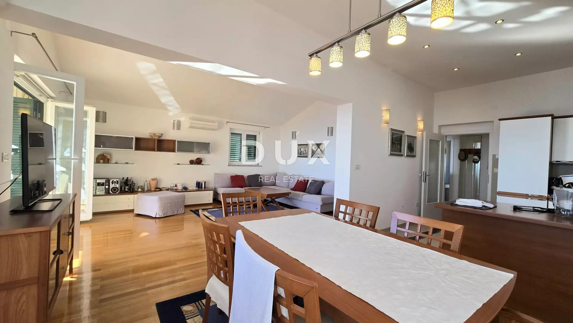 2-bedroom Apartment In Ičići, Croatia (94 M²)