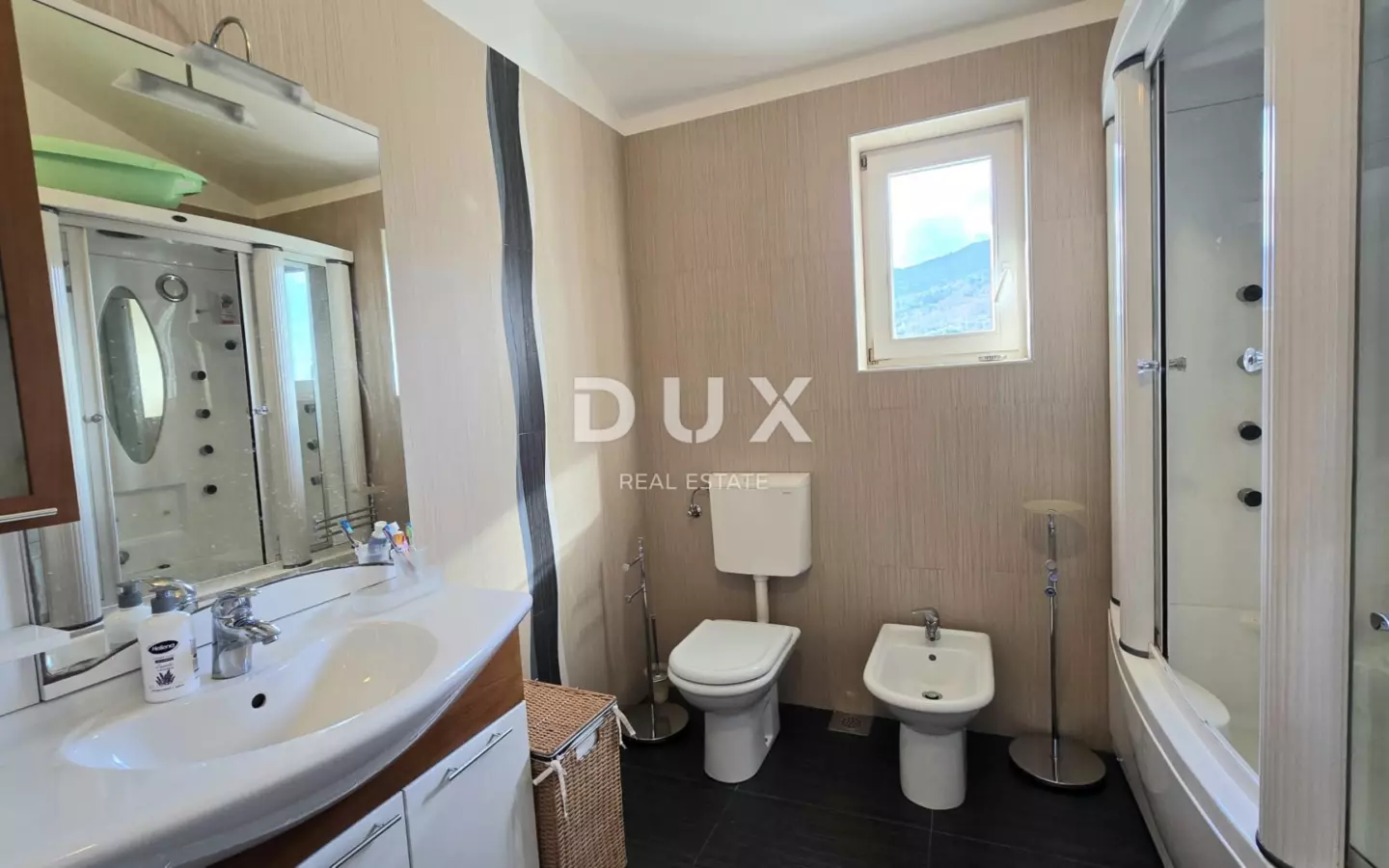 2-bedroom Apartment In Ičići, Croatia (94 M²)