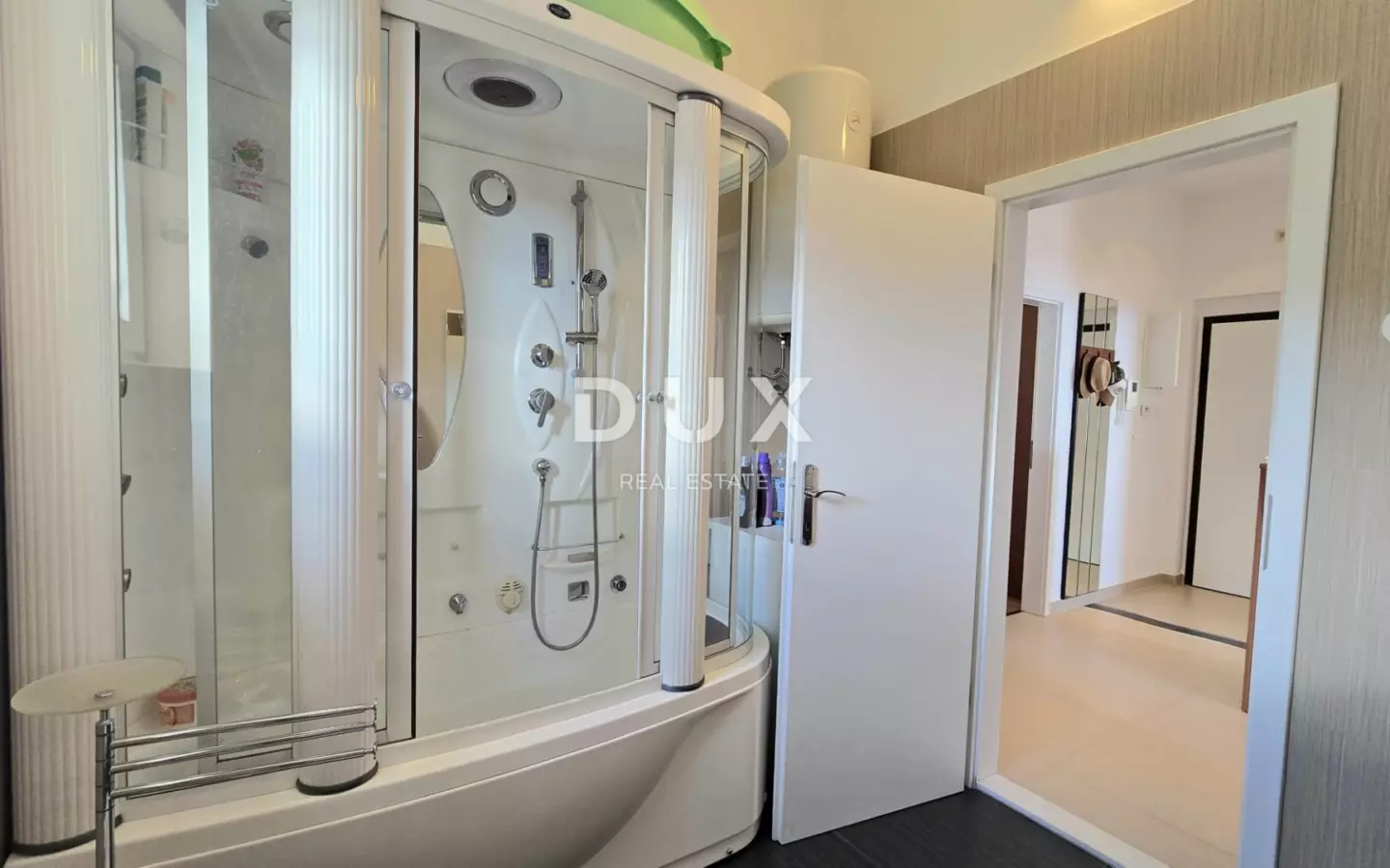 2-bedroom Apartment In Ičići, Croatia (94 M²)