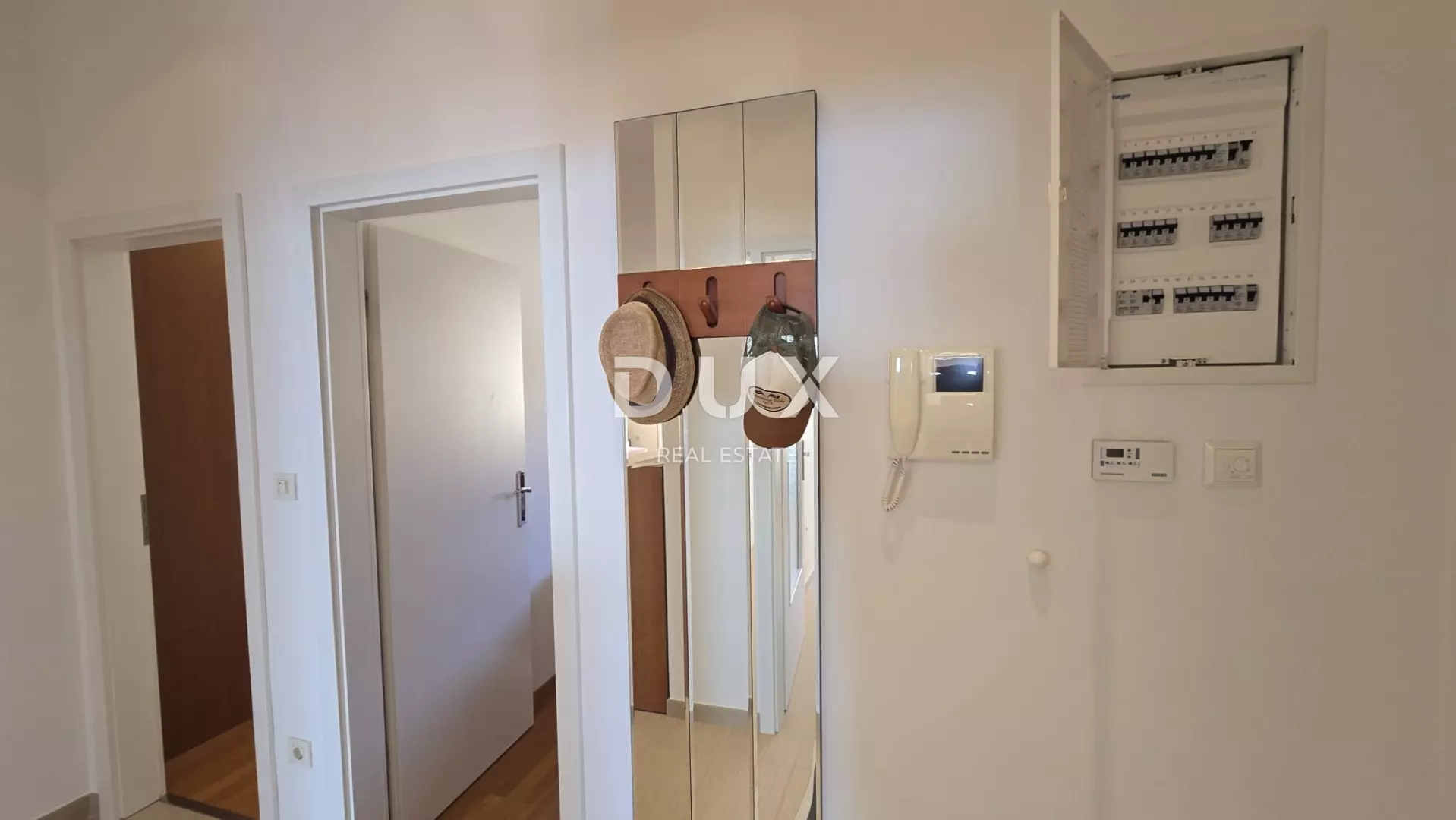 2-bedroom Apartment In Ičići, Croatia (94 M²)