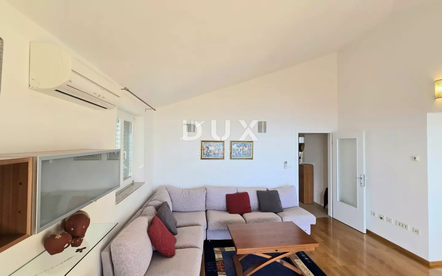 2-bedroom Apartment In Ičići, Croatia (94 M²)