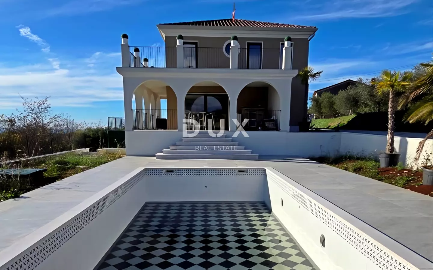 3-bedroom Villa In Buje, Croatia (384 M²)