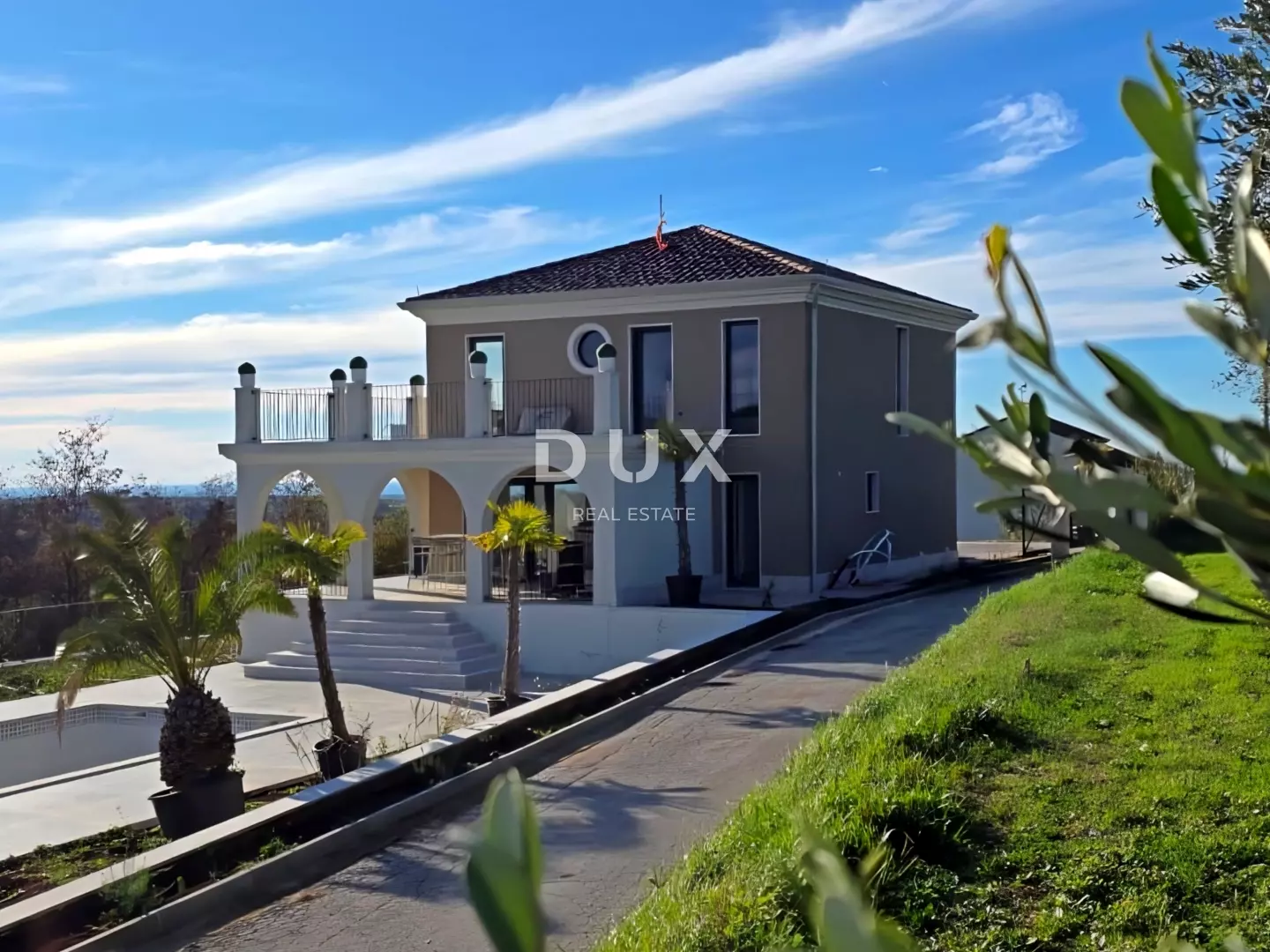 3-bedroom Villa In Buje, Croatia (384 M²)
