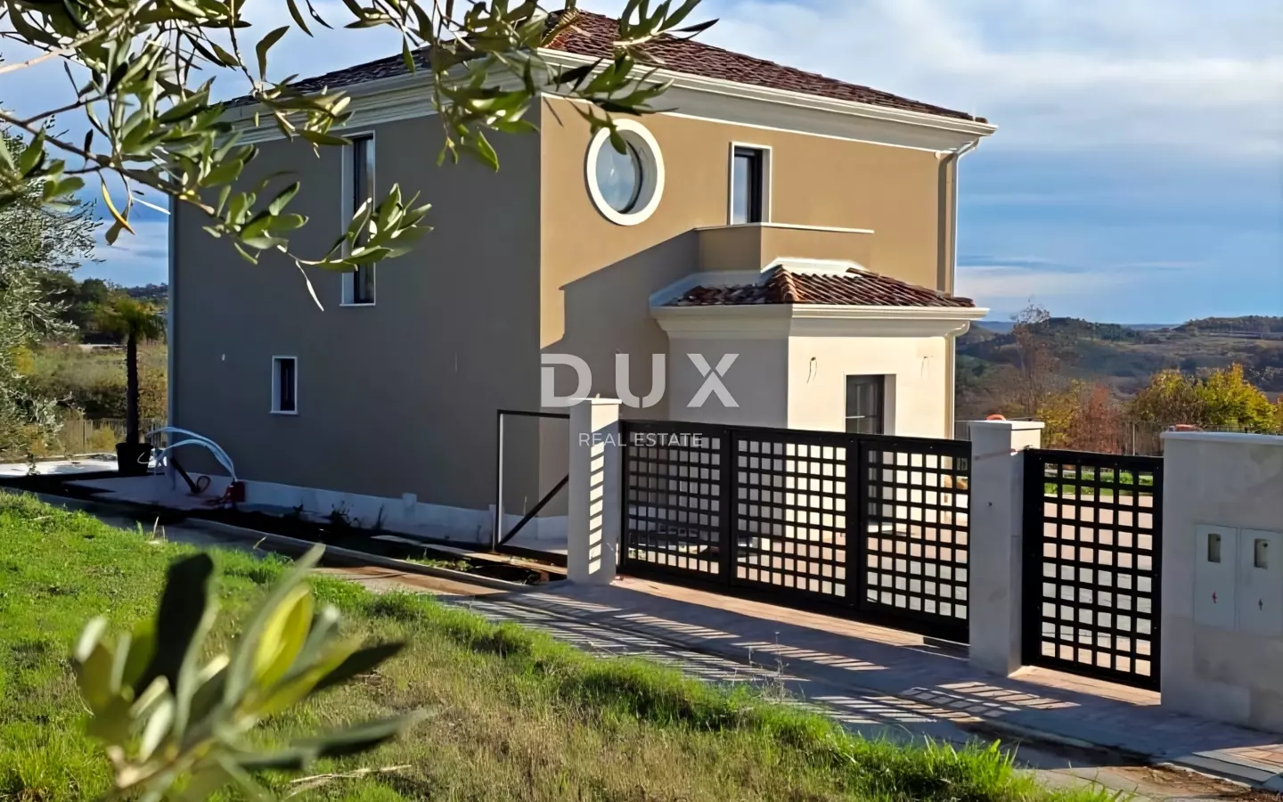 3-bedroom Villa In Buje, Croatia (384 M²)