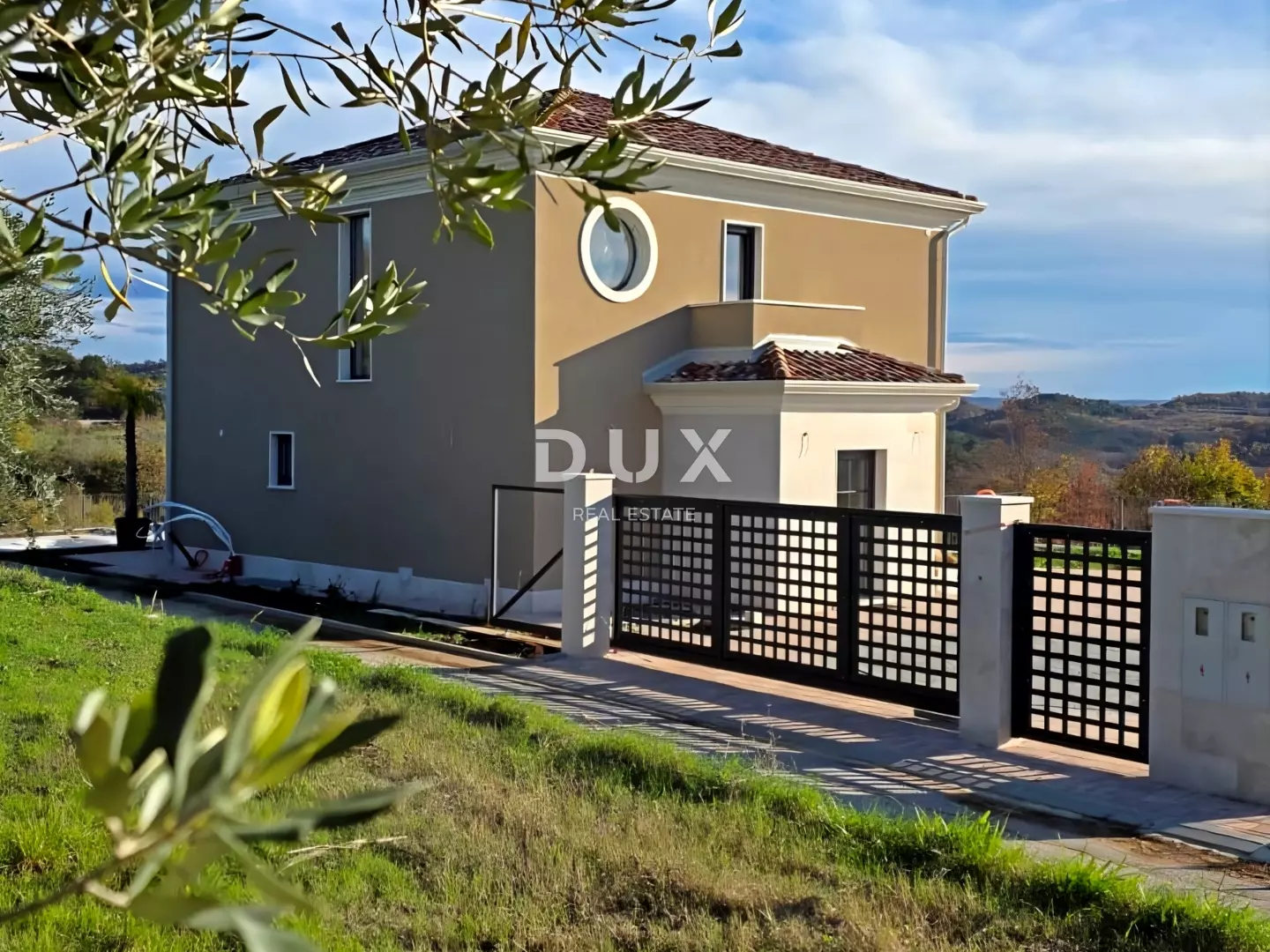 3-bedroom Villa In Buje, Croatia (384 M²)
