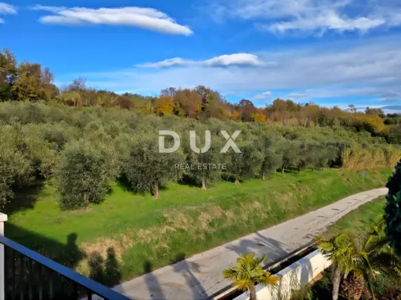 3-bedroom Villa In Buje, Croatia (384 M²)
