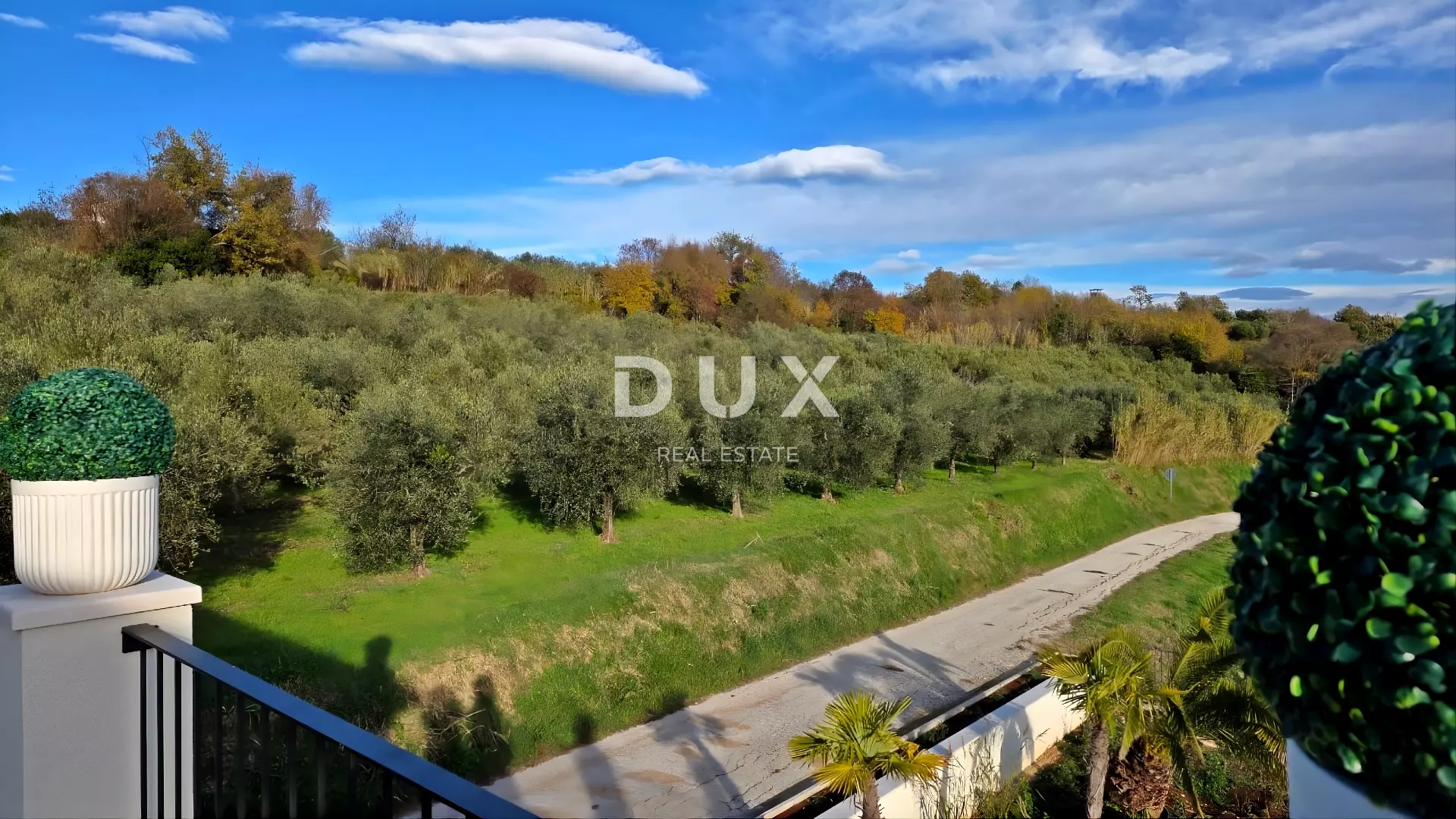 3-bedroom Villa In Buje, Croatia (384 M²)