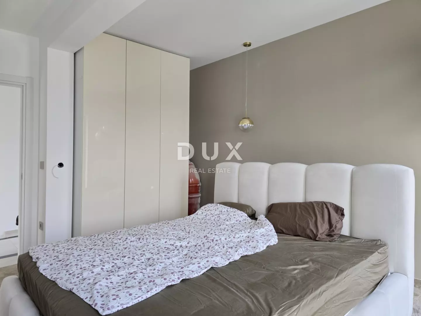 3-bedroom Villa In Buje, Croatia (384 M²)