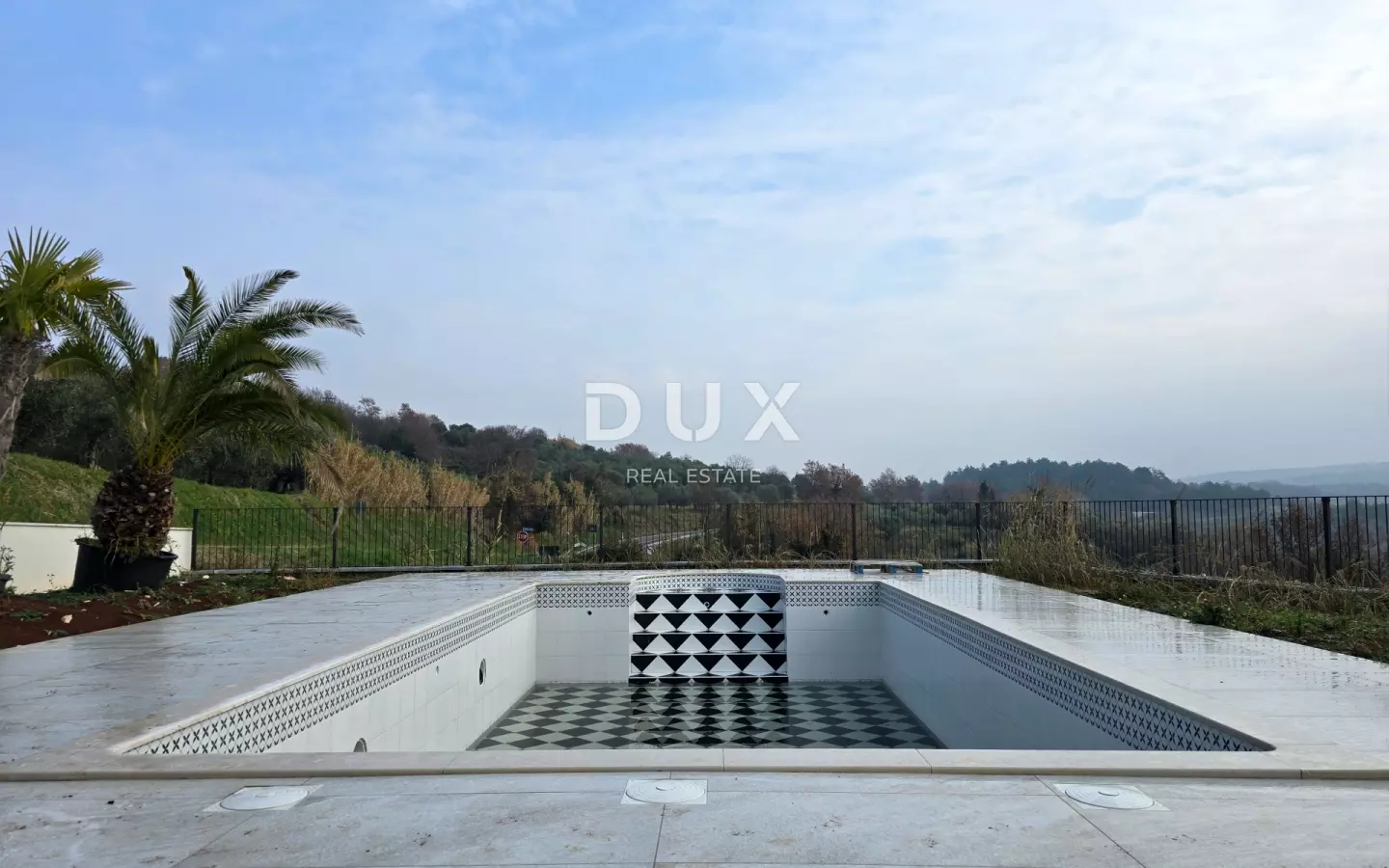 3-bedroom Villa In Buje, Croatia (384 M²)