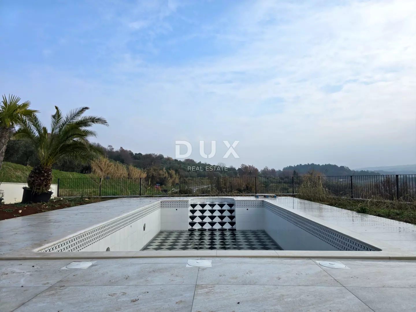 3-bedroom Villa In Buje, Croatia (384 M²)