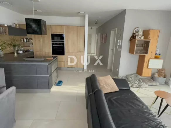 2-bedroom Apartment In Linardići, Croatia (83 M²)