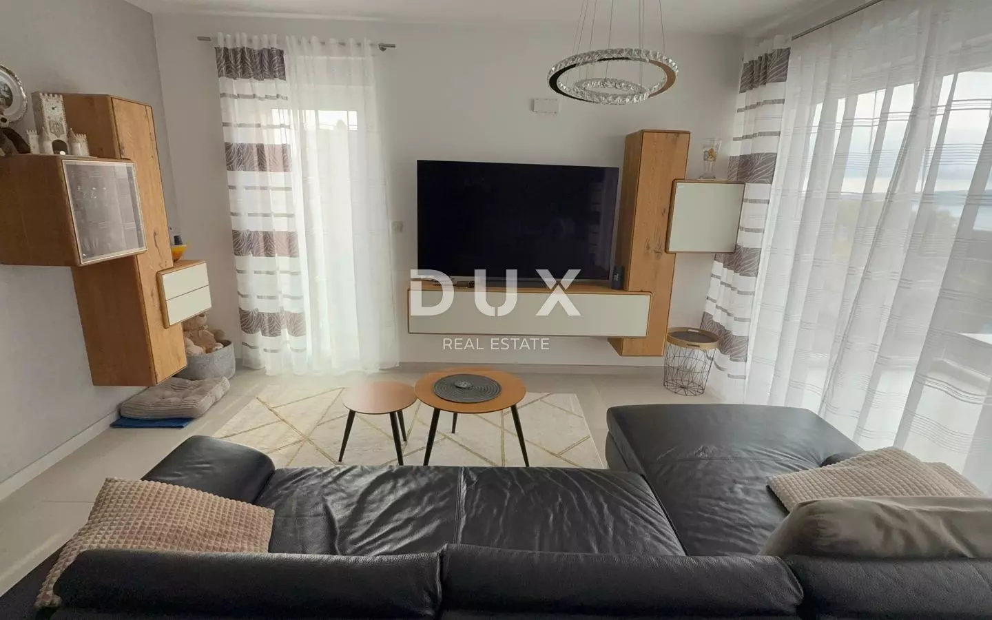2-bedroom Apartment In Linardići, Croatia (83 M²)