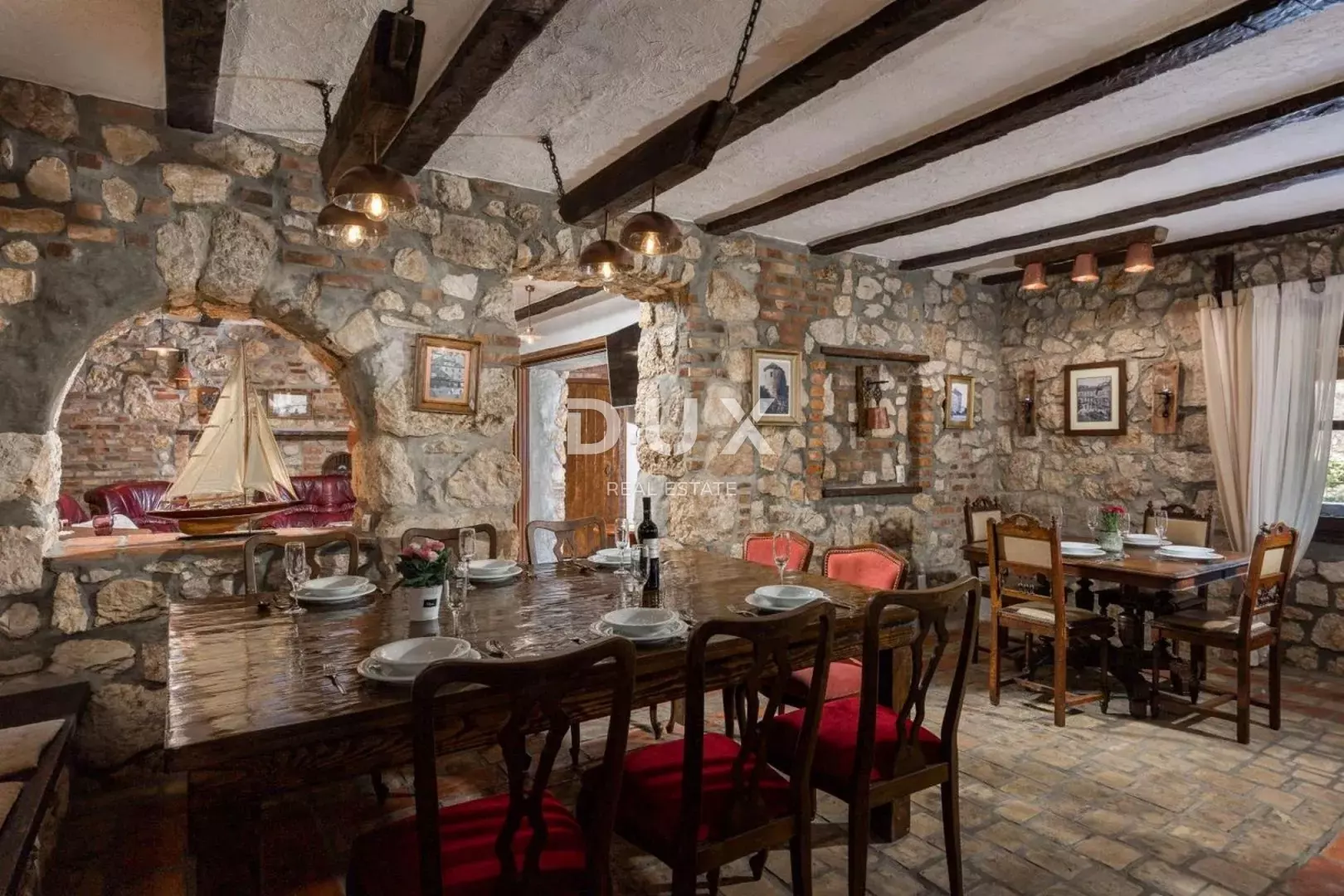 5-bedroom Villa In Drivenik, Croatia (230 M²)