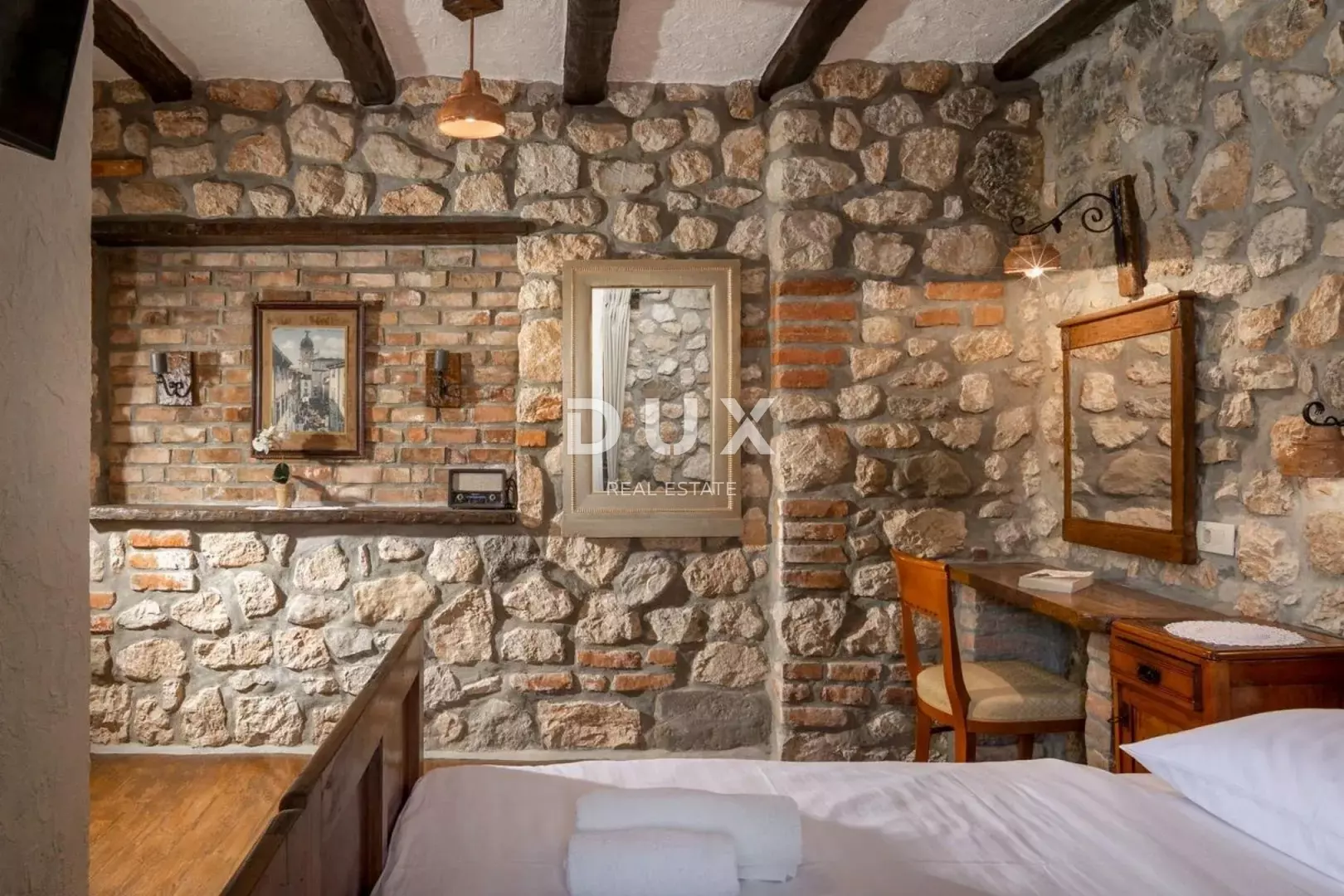 5-bedroom Villa In Drivenik, Croatia (230 M²)