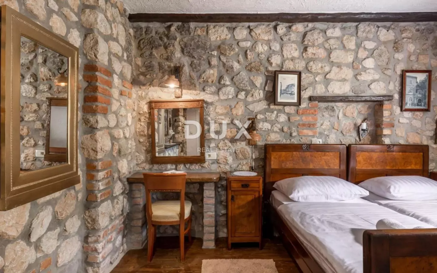 5-bedroom Villa In Drivenik, Croatia (230 M²)