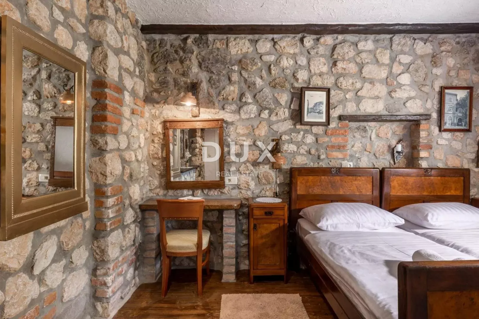 5-bedroom Villa In Drivenik, Croatia (230 M²)