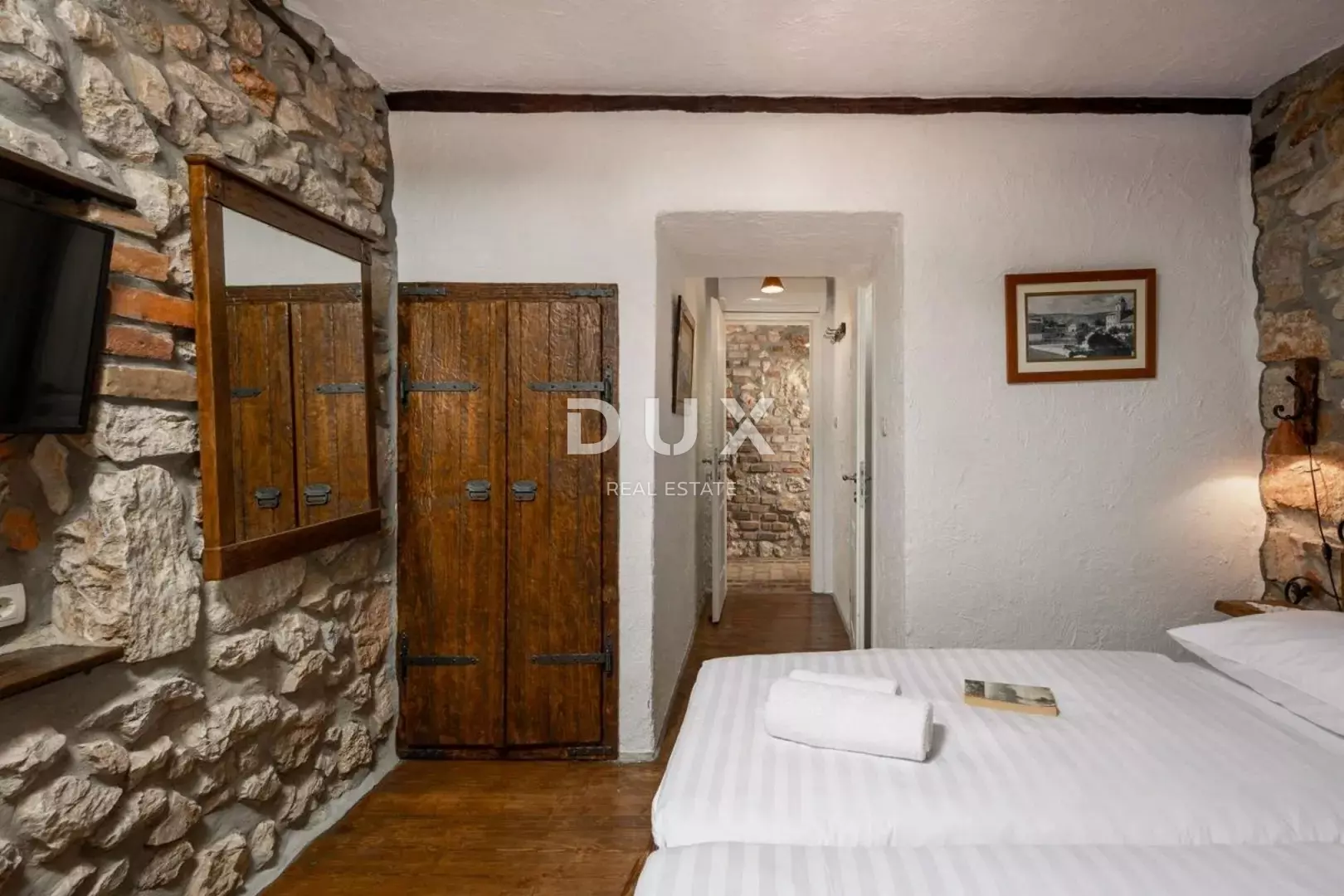 5-bedroom Villa In Drivenik, Croatia (230 M²)