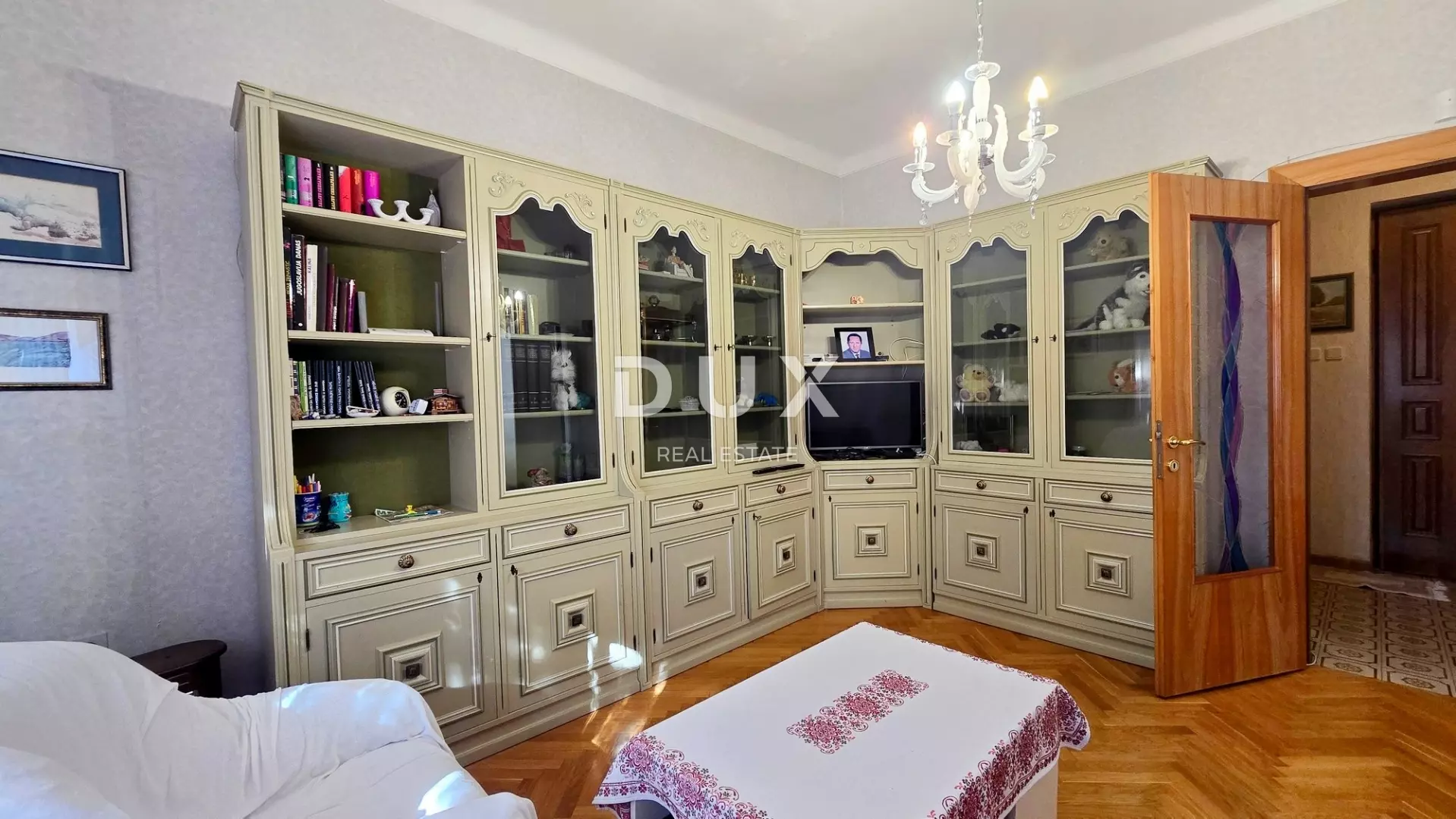 4-bedroom Apartment In Belveder, Croatia (265,54 M²)