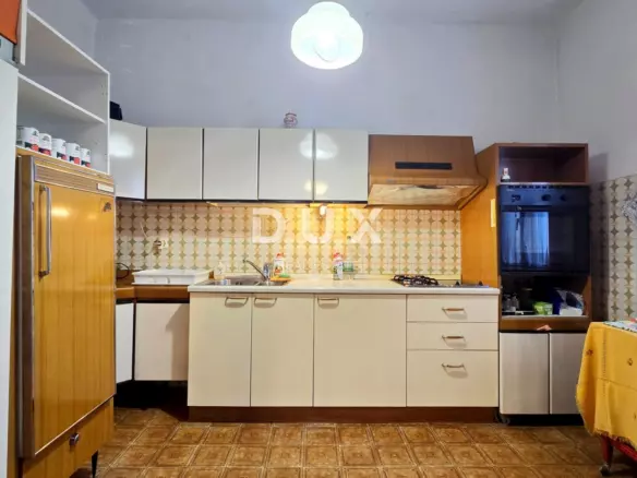 4-bedroom Apartment In Belveder, Croatia (265,54 M²)