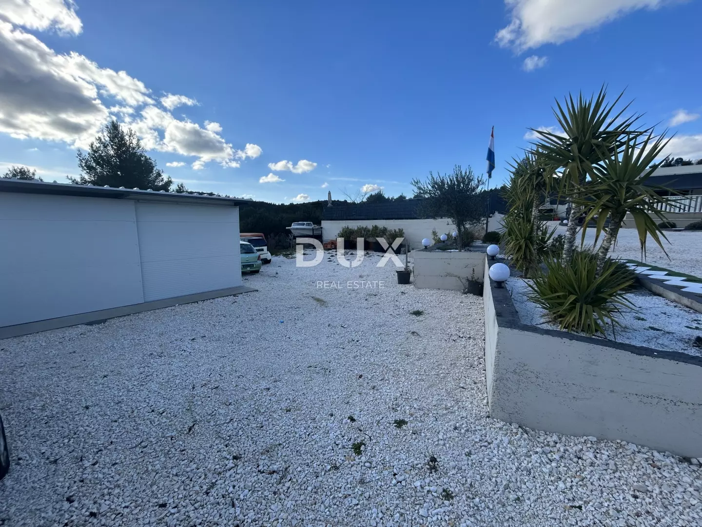 Land In Bilice, Croatia (402 M²)